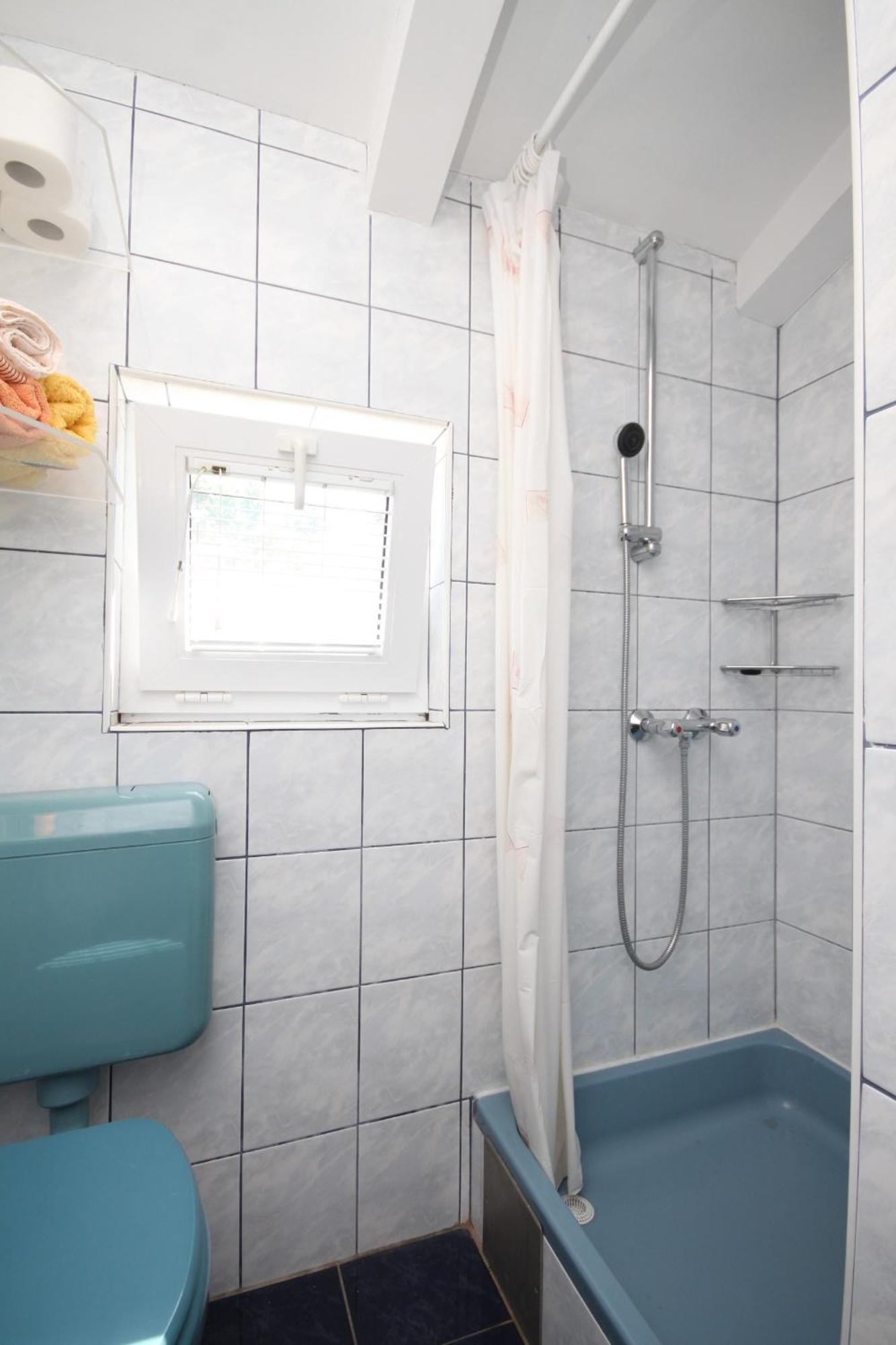 Apartments With A Parking Space Preko, Ugljan - 8224 Rom bilde