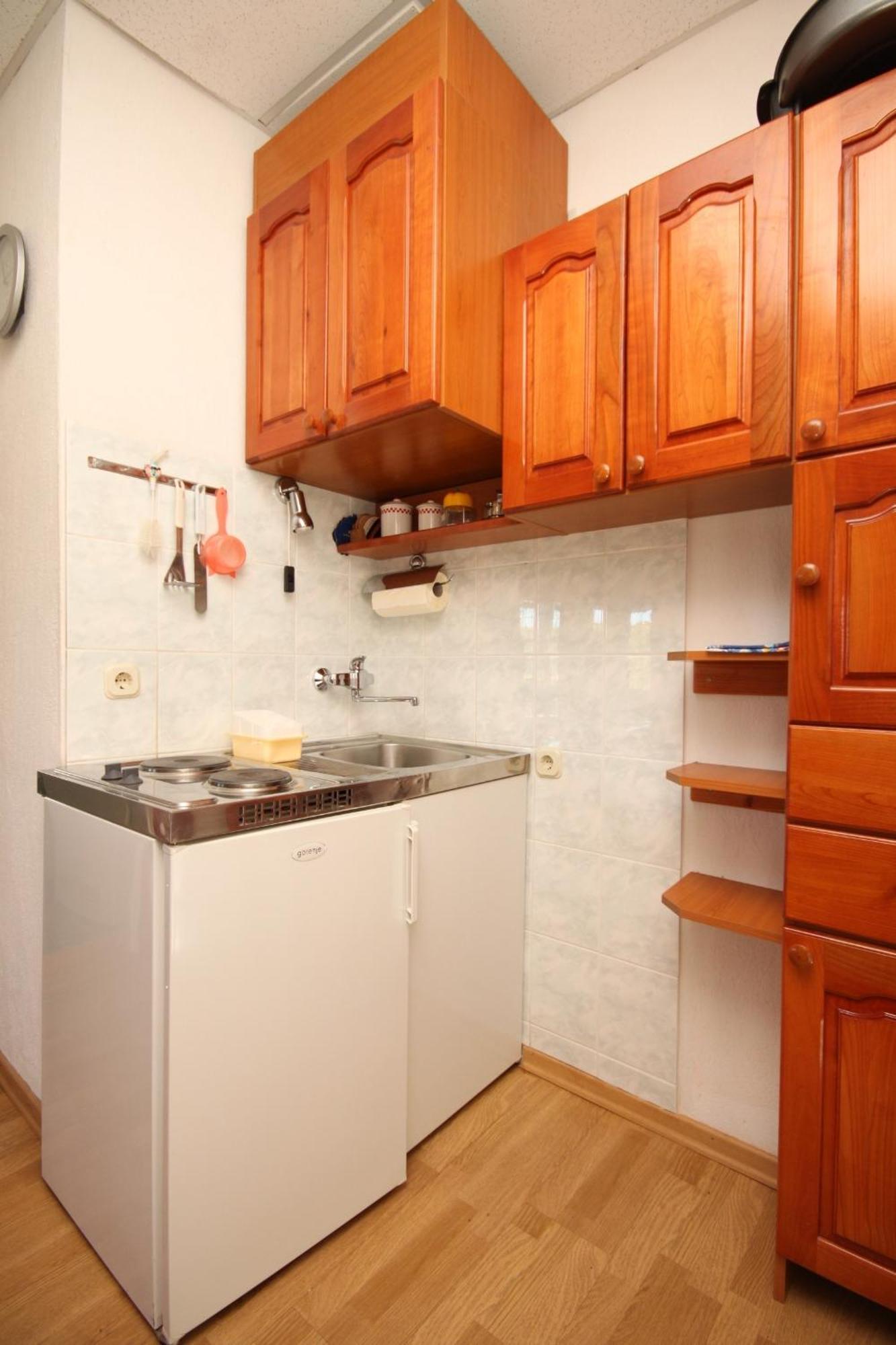 Apartments With A Parking Space Preko, Ugljan - 8224 Rom bilde